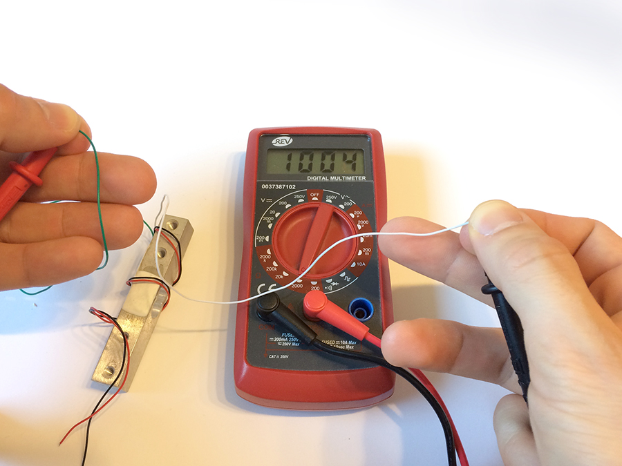 Resistance between green and white wire of a load cell